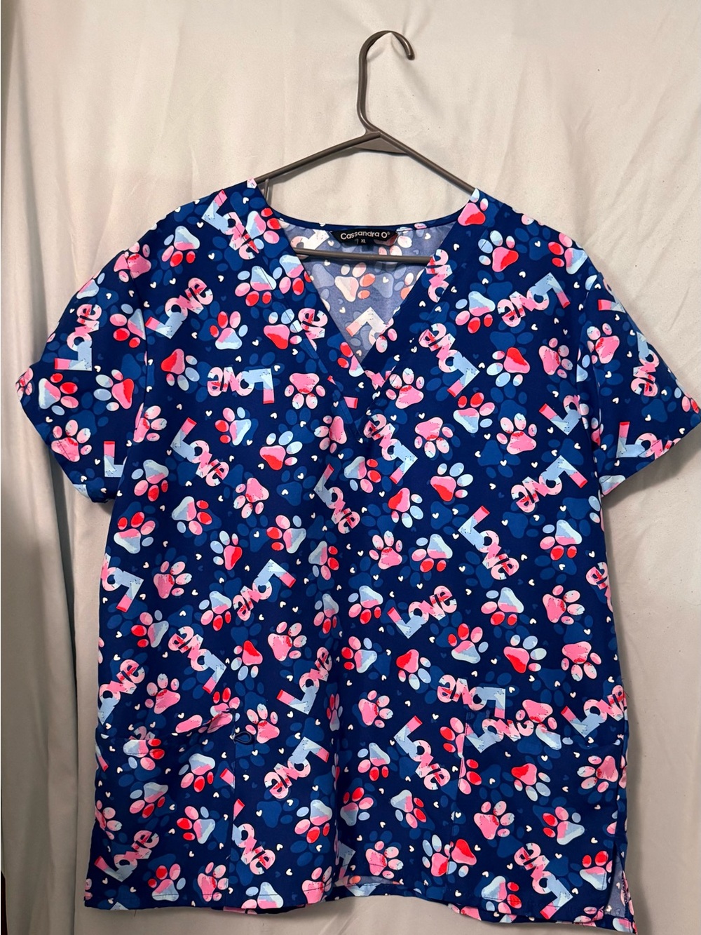 Cassandra O' Women's XL Blue Paw Print LOVE V-Neck Medical Scrub Top Vet Nurse